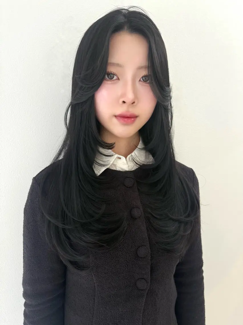 ロング 韓国風ヘア レイヤーカット 小顔カット レイヤーカット🫧 🎀Tomoka🎀のヘアスタイル
