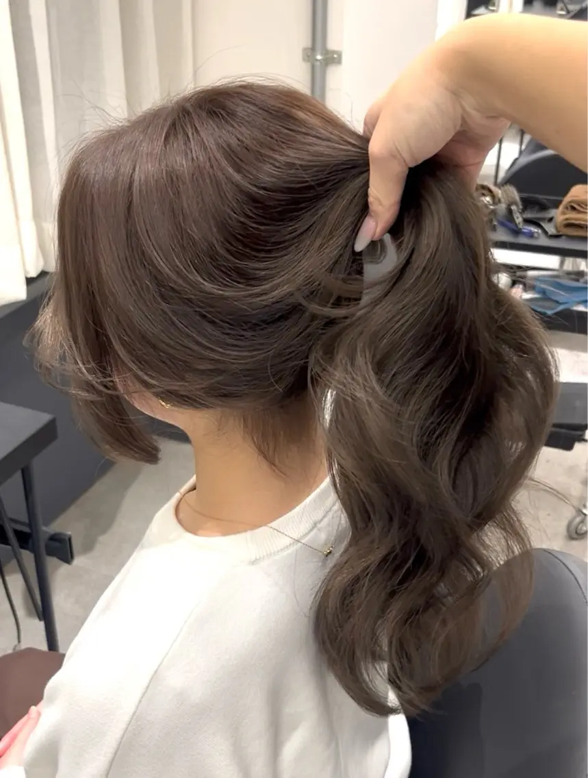 ロング カット ヘアカラー トリートメント EMMA🤍 CIERA.心斎橋のヘアスタイル