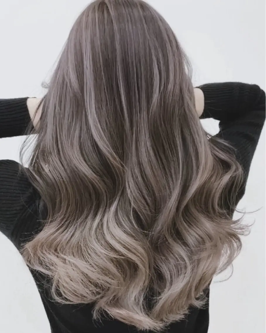 ロング カラー バレイヤージュ ブリーチ ケアブリーチ 透明感カラー ハイライトカラー カット ヘアカラー トリートメント バレイヤージュ 藤沢 ハイライト竹内ケンゴのヘアスタイル