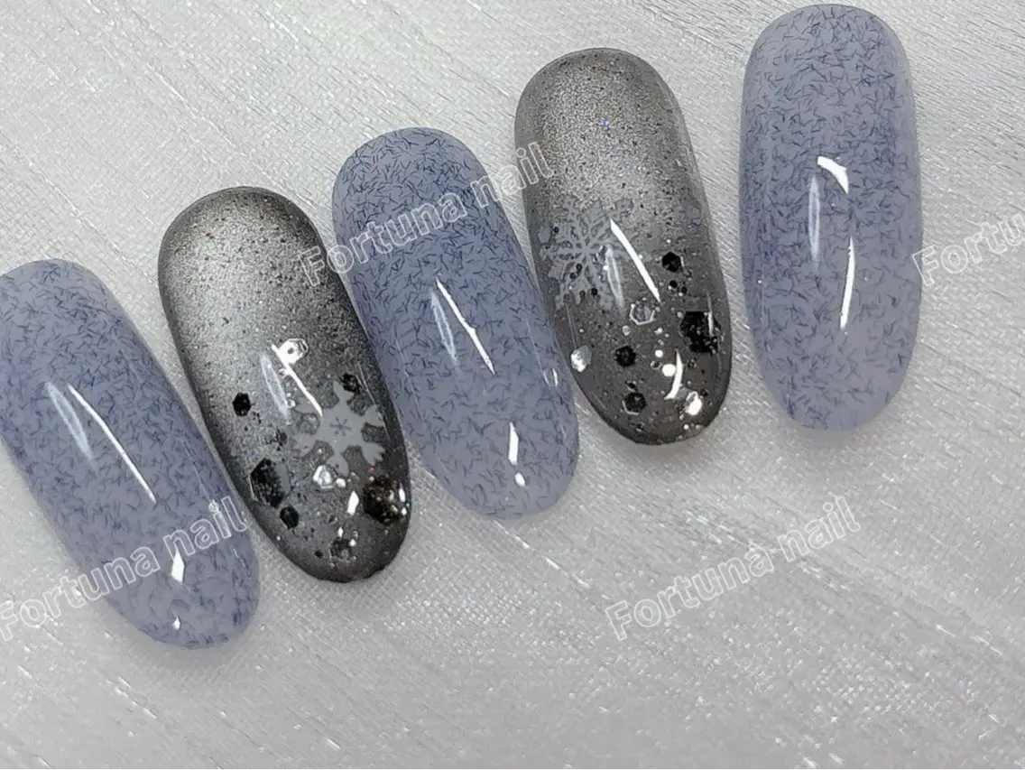 ネイル 冬ネイル クリスマス Nail •Head スパFortunaのネイルデザイン