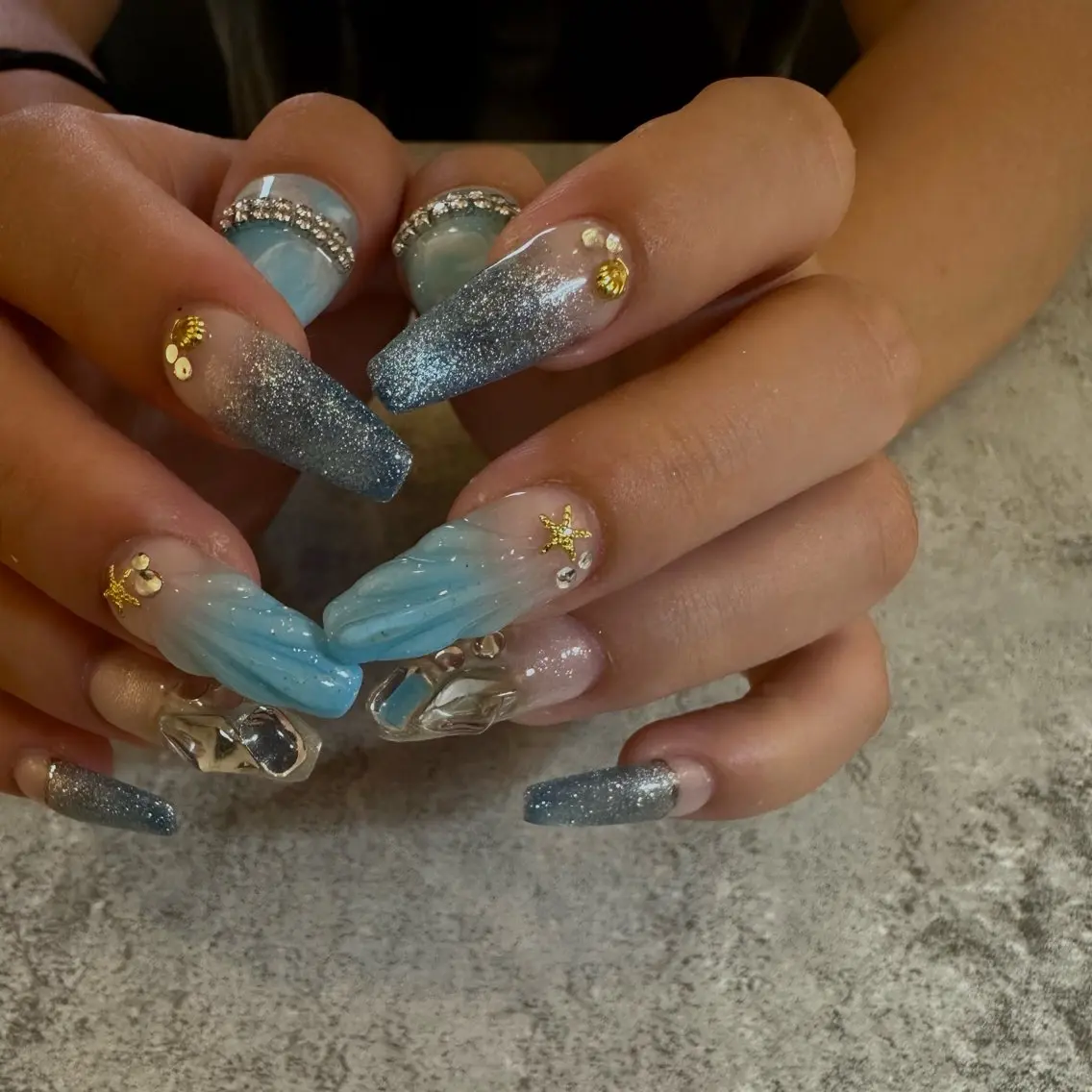 ネイル 持ち込み ハンドネイル nailsalon nuit.のネイルデザイン