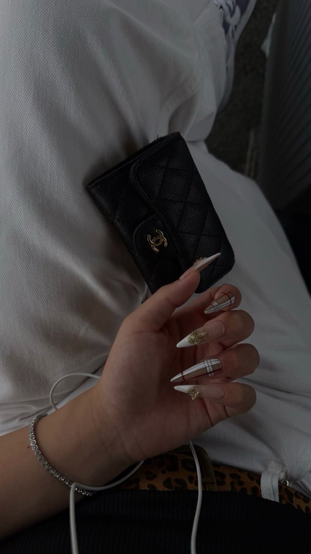 ネイル アートネイル フレンチネイル ジェルネイル キラキラネイル 韓国ネイル ハンドネイル ICE Nailsのネイルデザイン