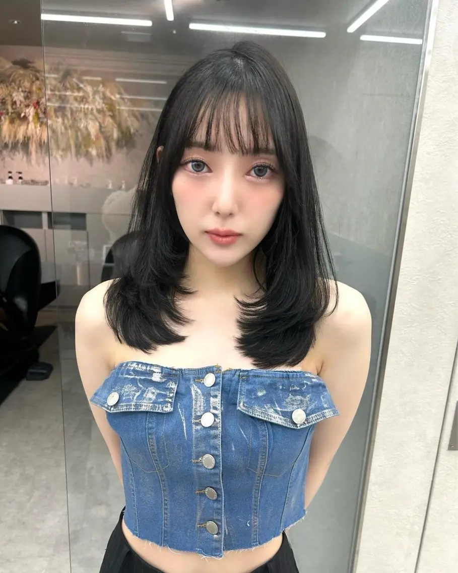 セミロング カラー カット ヘアカラー トリートメント Lond Le'a /ハイトーンカラーのヘアスタイル