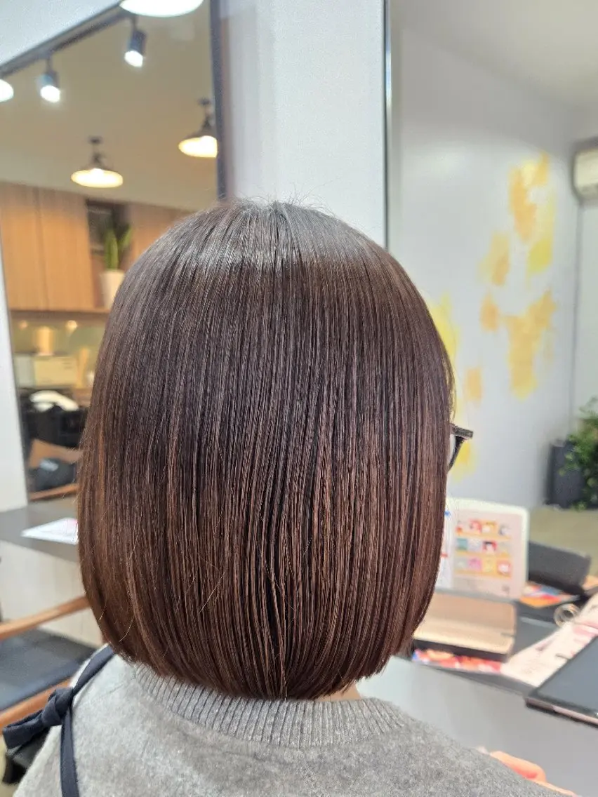 ミディアム ボブ カット 野村 果音(カノン)のヘアスタイル