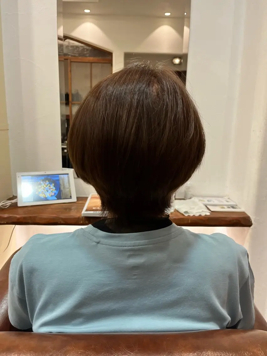 リタッチ(白髪染め込)+ブローの写真