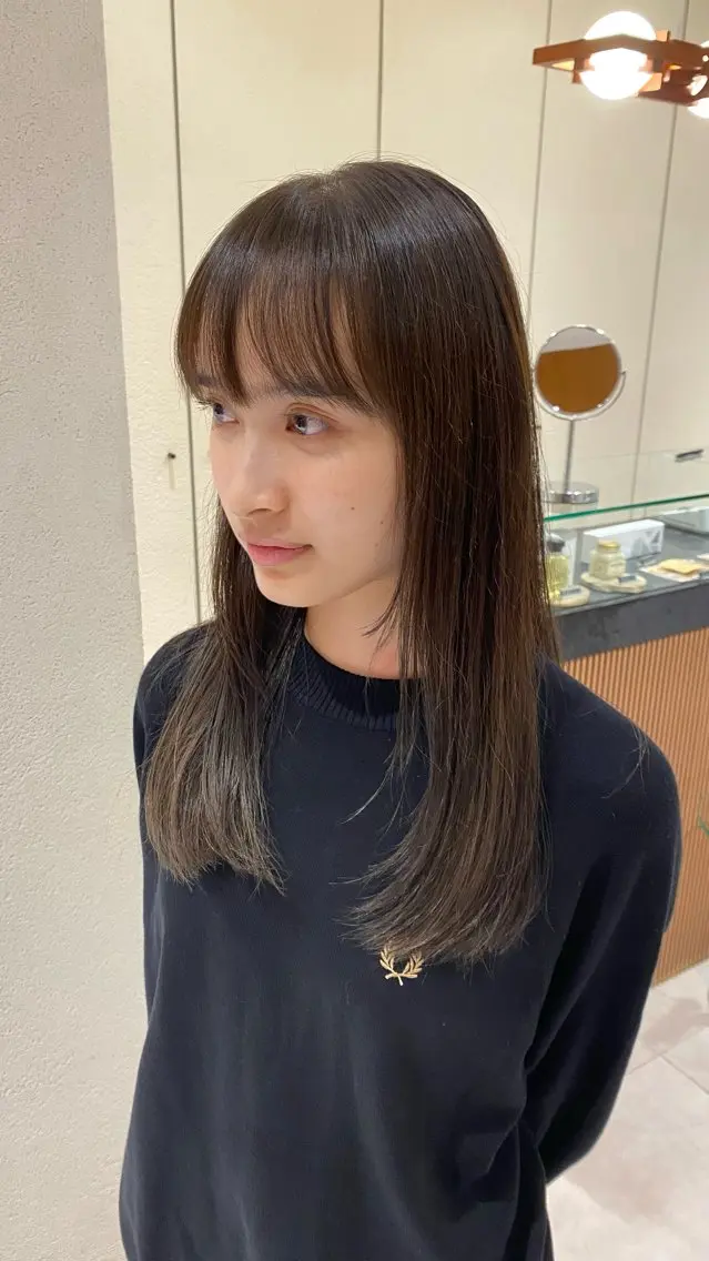 セミロング カラー 《ショートカット》 ナミのヘアスタイル