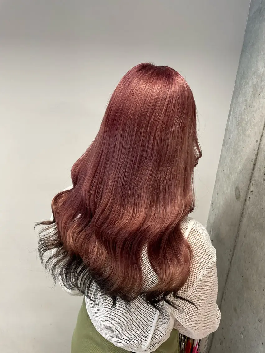 ロング shoko/ 海外ガール風パーマのヘアスタイル