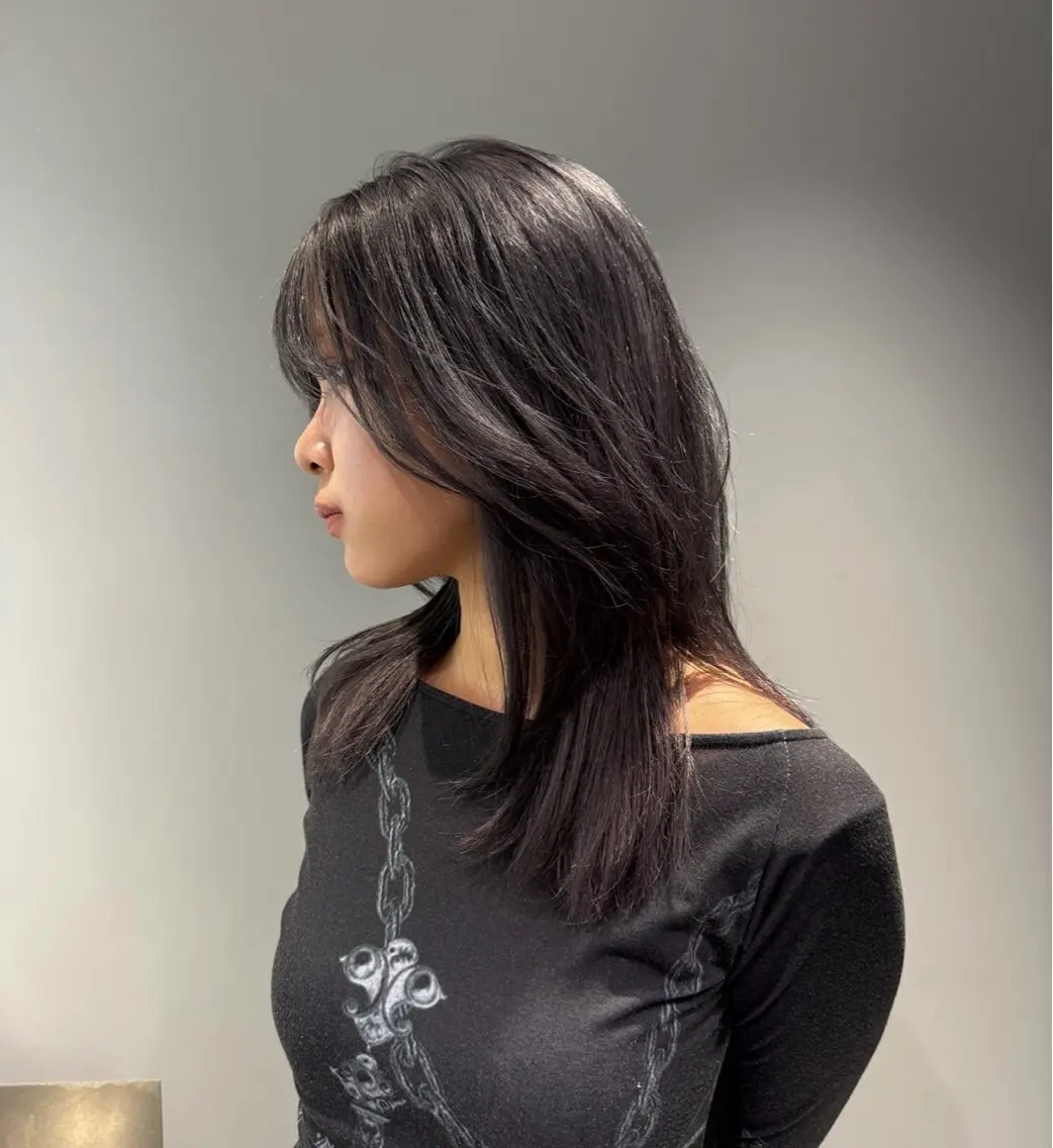 ミディアム カラー ヘアカラー ᴋᴀɴᴀ /新宿/ブ リーチカラー🎀🫧のヘアスタイル