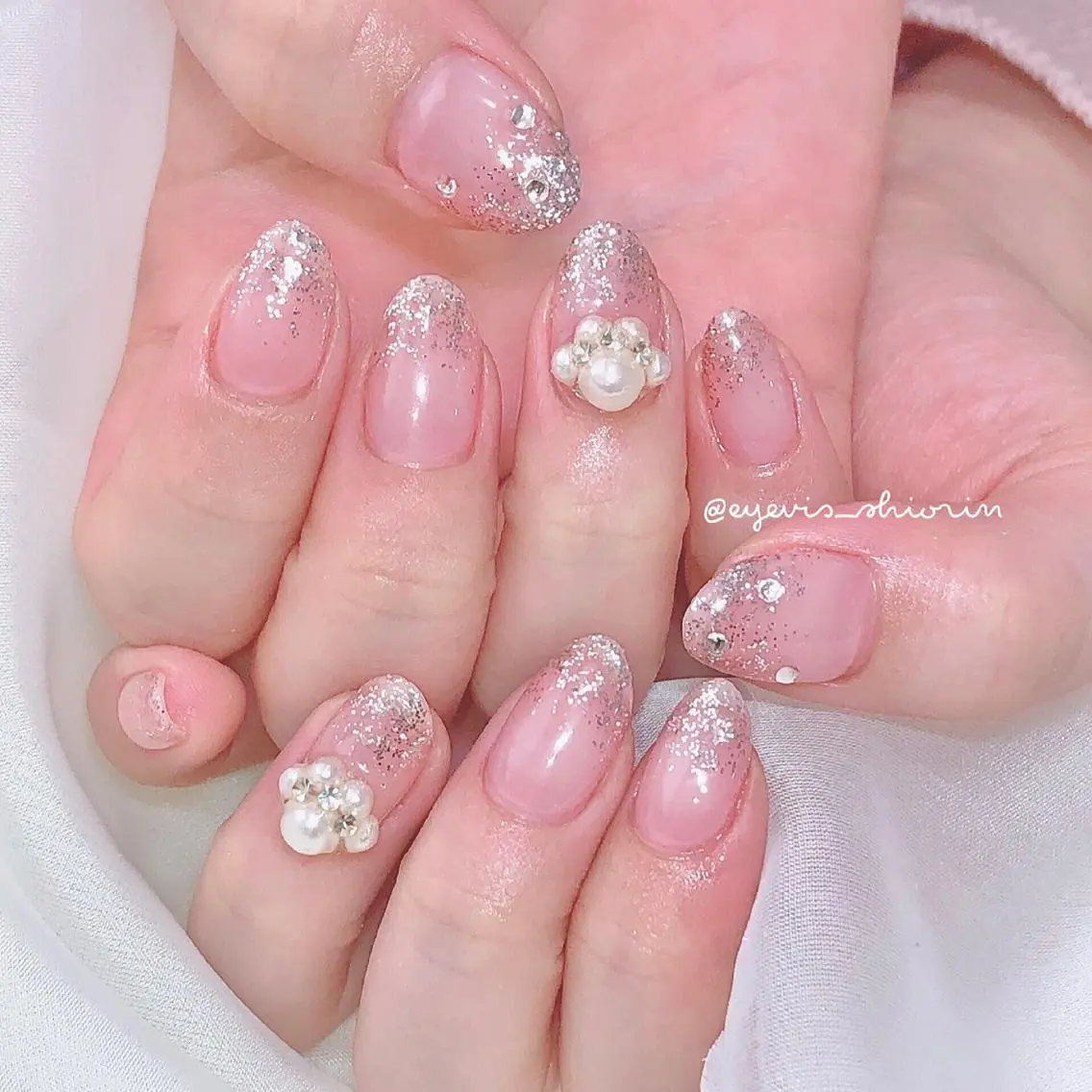 ネイル ROWnail Shioneのネイルデザイン