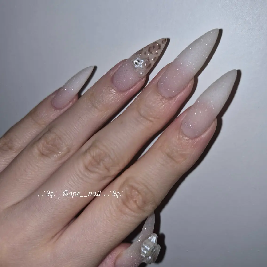 ネイル シンプルネイル ハンドネイル Nailsalon apricotのネイルデザイン