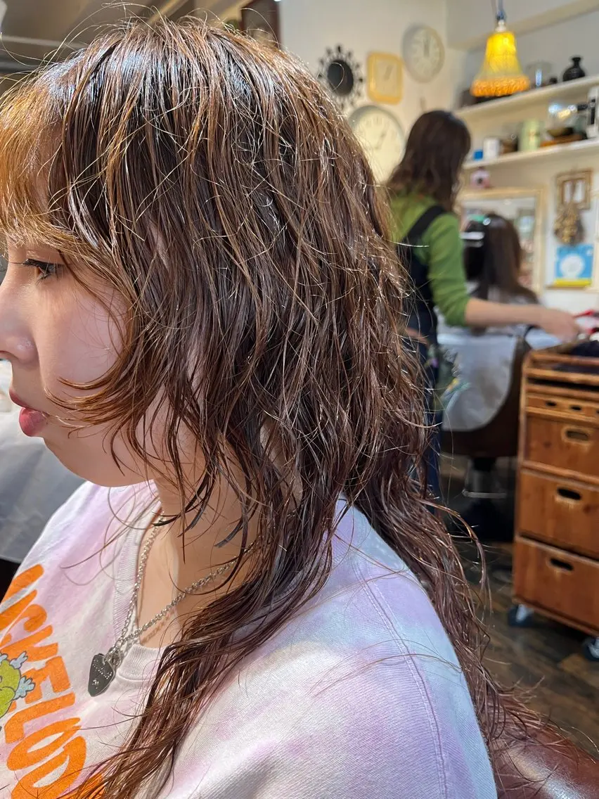 ロング パーマ 顔まわりレイヤー 顔周りカット レイヤーカット カット パーマ ヘッドスパ トレンドパーマ☝️ 🌱ショート/緒方椋のヘアスタイル