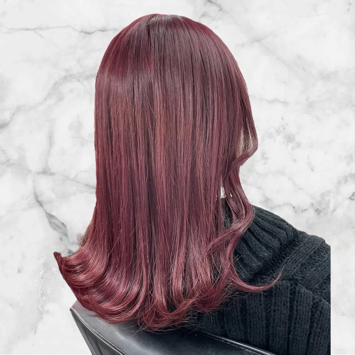 ロング カラー ブリーチ ボルドーカラー ヘアカラー プルシールエクステ/ ハイトーン/ブリーチのヘアスタイル