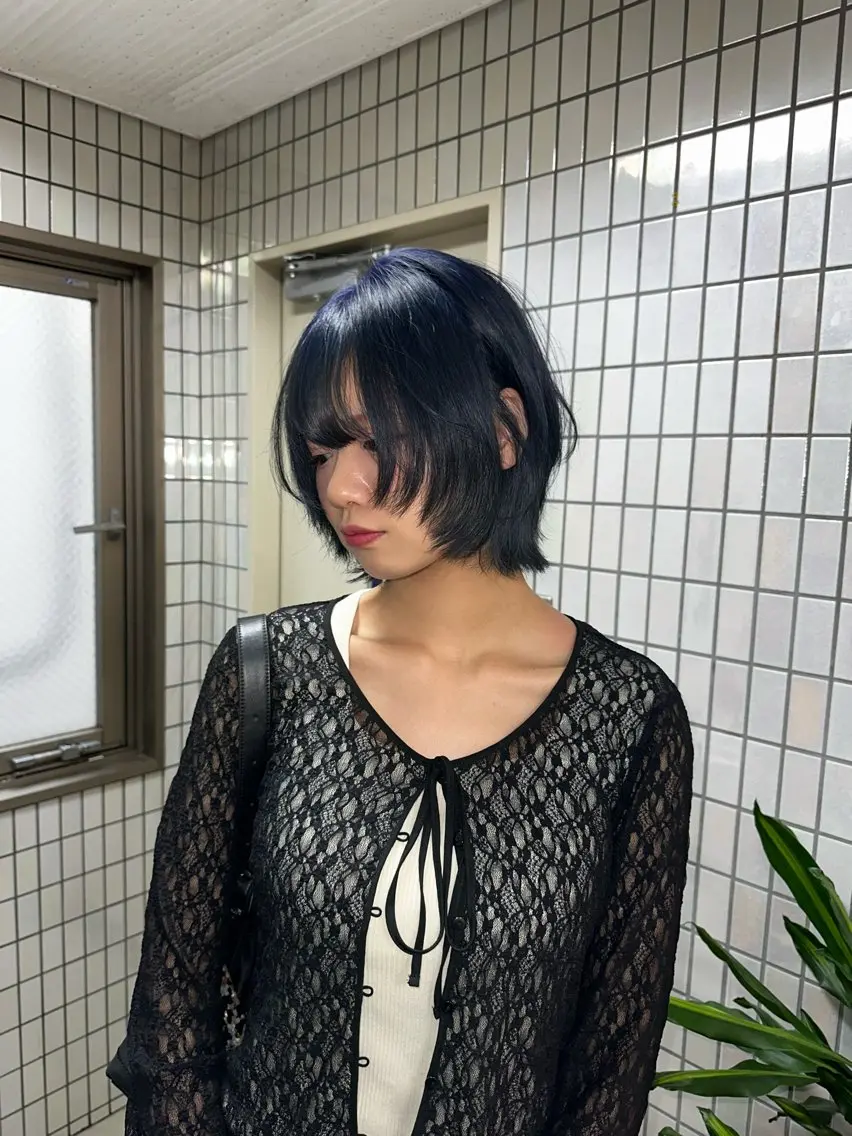 ショート カラー レイヤーカット ショートヘア カット ヘアカラー 大阪ウルフカット ハッシュカットのヘアスタイル