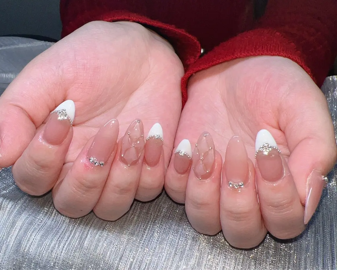ネイル オーロラネイル チークネイル 長さ出し フットネイル フレンチネイル ハンドネイル Lee Nailsのネイルデザイン