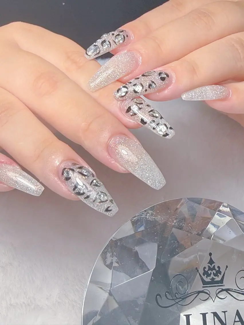 ネイル フラッシュネイル キラキラネイル Lina  nail beautyのネイルデザイン