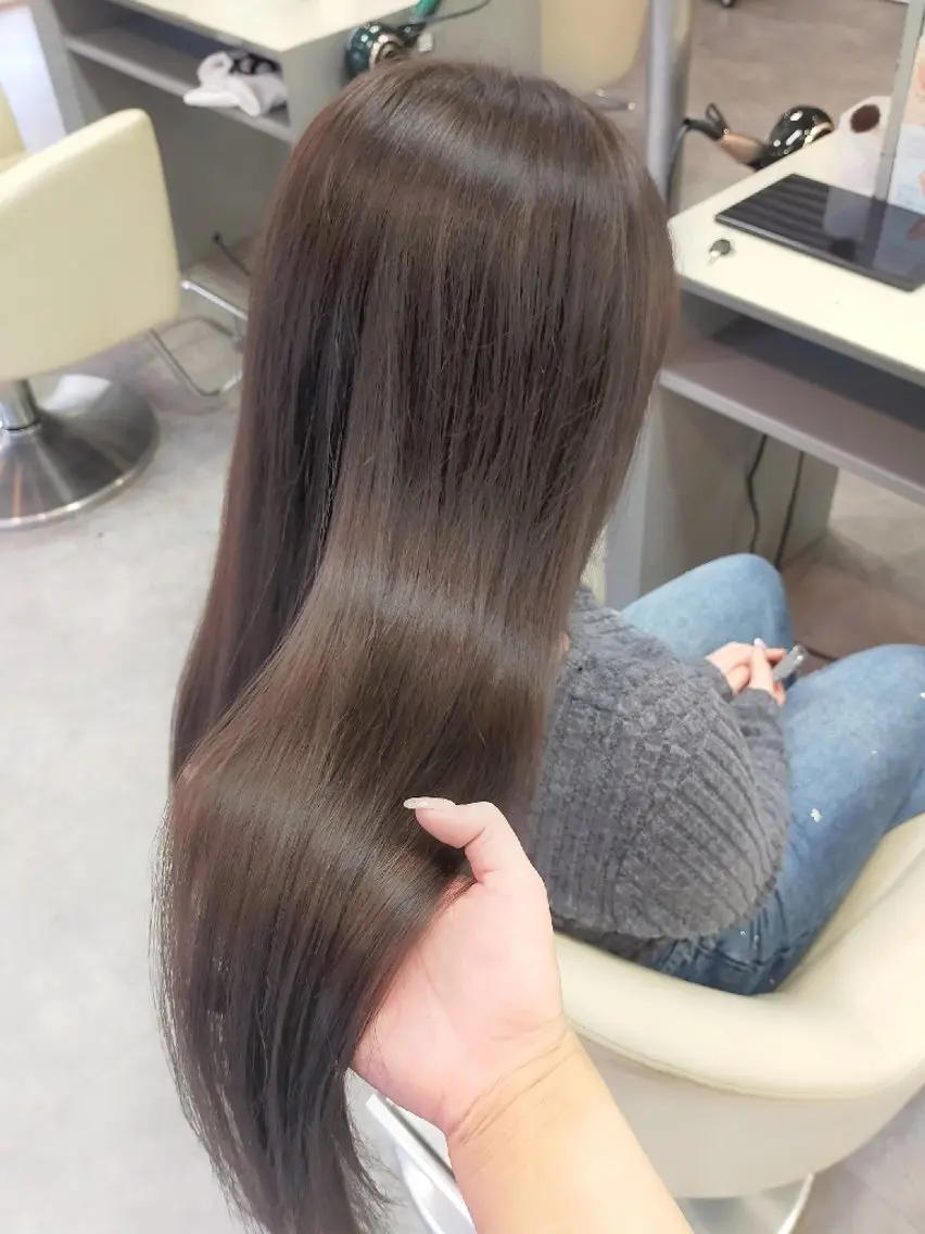 カラー ヘアカラー トリートメント SiLO 🎀 𝕂𝕒𝕟𝕟𝕒のヘアスタイル