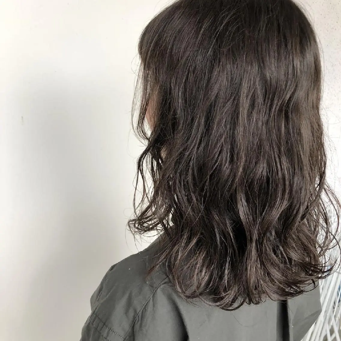 ミディアム パーマ ミディアムパーマ ニュアンスパーマ yoshi （髙橋）のヘアスタイル