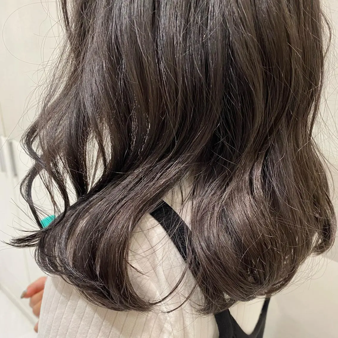 ミディアム カラー ブリーチ 透明感カラー ラベンダーカラー 艶感/ナチュラル 🌿マアヤのヘアスタイル