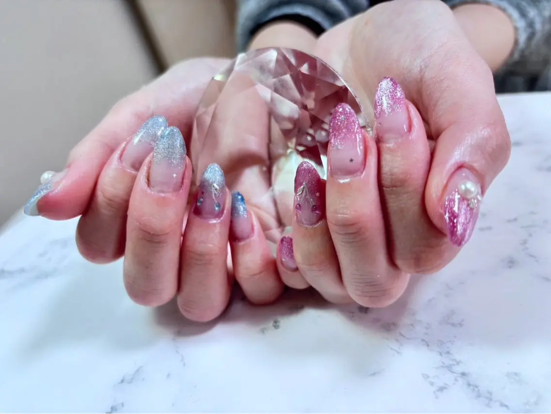 セミロング フローライト ネイル＆エステのネイルデザイン