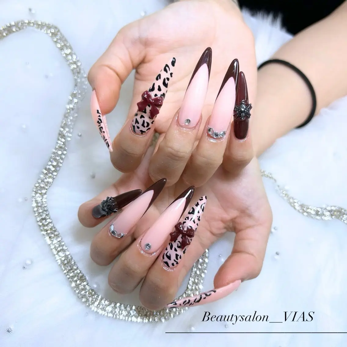 ネイル ハンドネイル VIAS 〜EYE&NAIL〜のマツエク・マツパデザイン