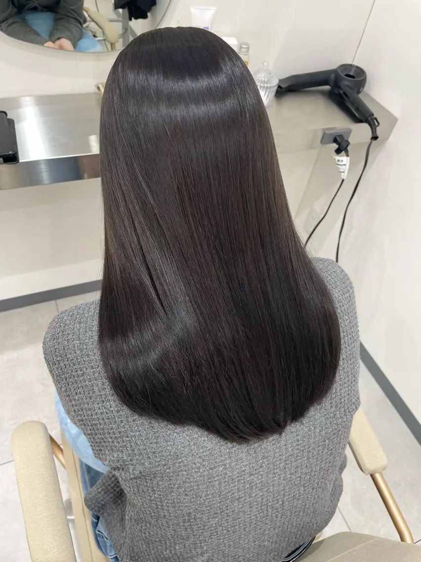 セミロング カット ヘアカラー トリートメント N°Elune RINNAのヘアスタイル