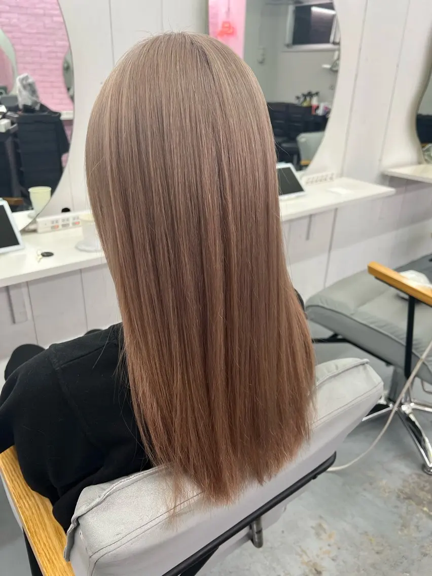 ロング ヘアカラー トリートメント 亀田 泰生のヘアスタイル