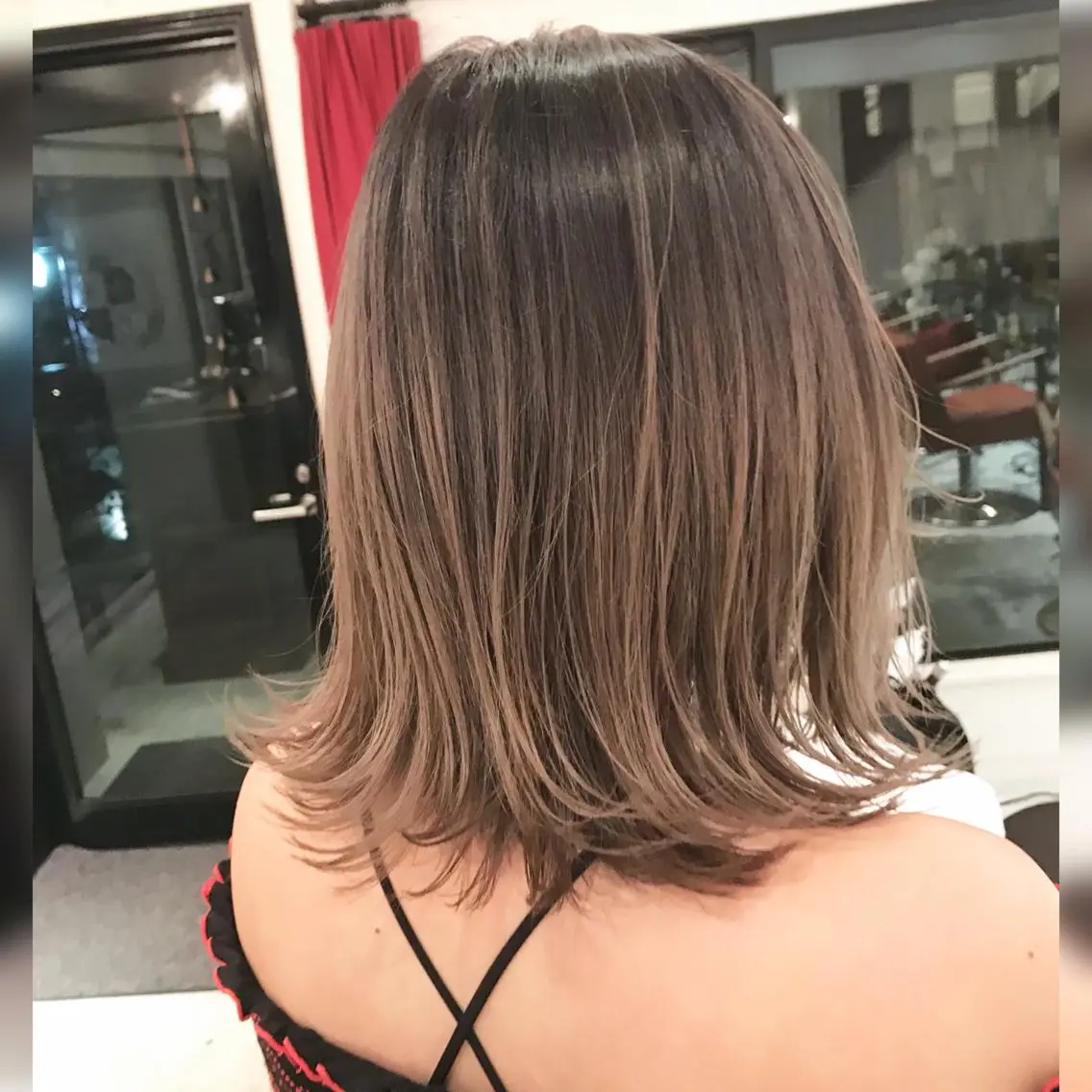 ミディアム 大人女性ショート専門 tomodaのヘアスタイル