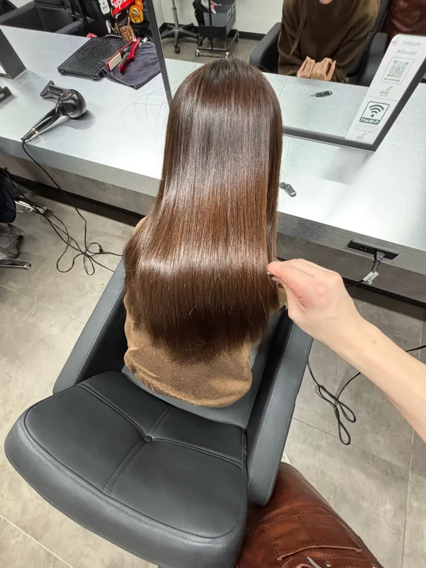 カット+美髪矯正+ケアトリートメントの写真