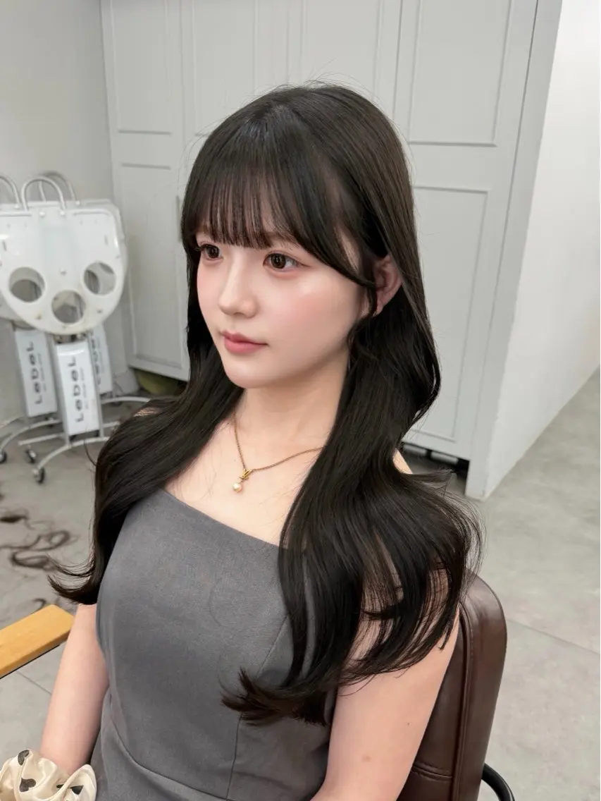 ロング くびれヘア 顔周りカット レイヤーカット ロング カット ヘアカラー トリートメント 🧡くびれヘア/前髪 顔周り🧡久原結衣のヘアスタイル