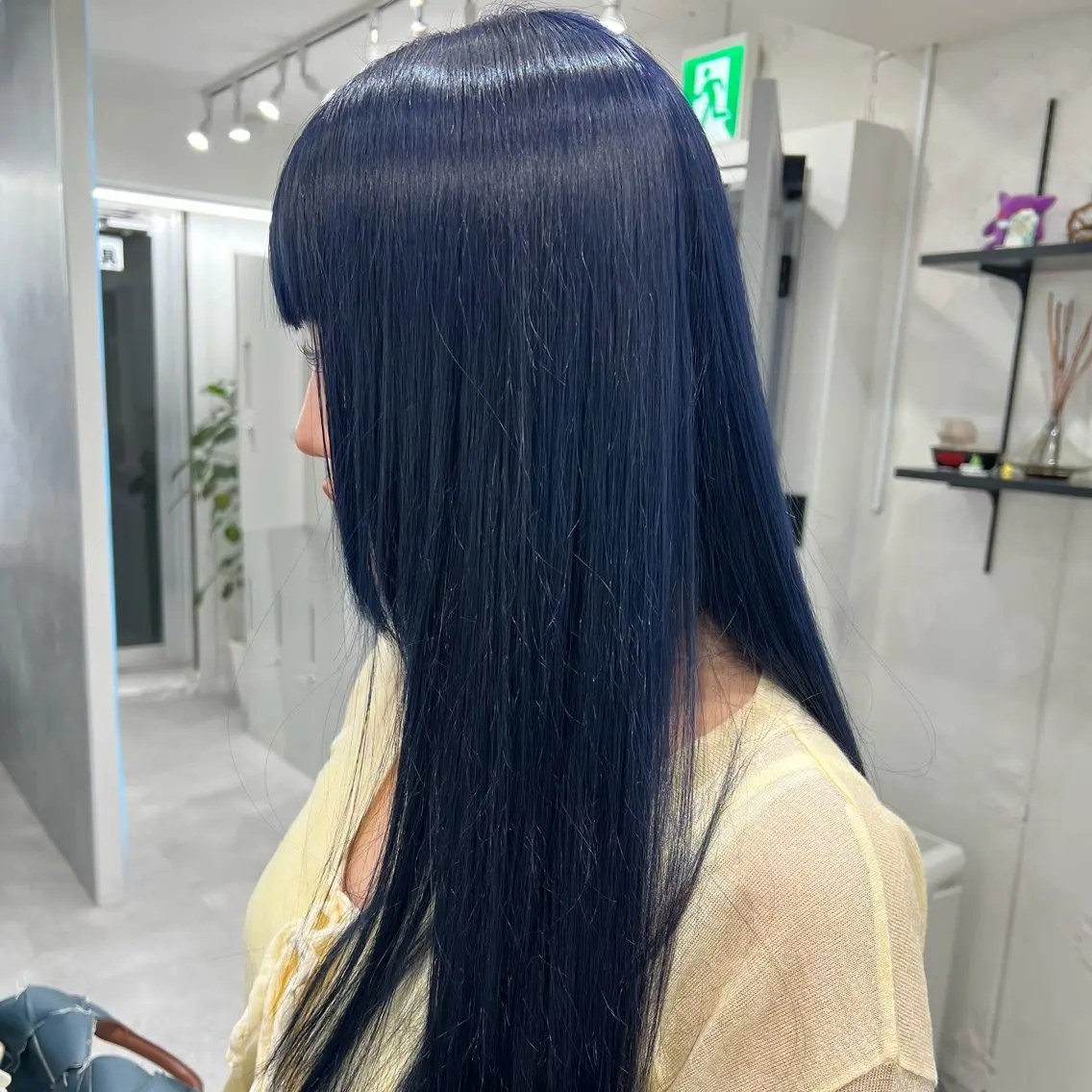 カラー ブリーチ ネイビーカラー Yoshiいろあそび 八王子/ハイトーンのヘアスタイル