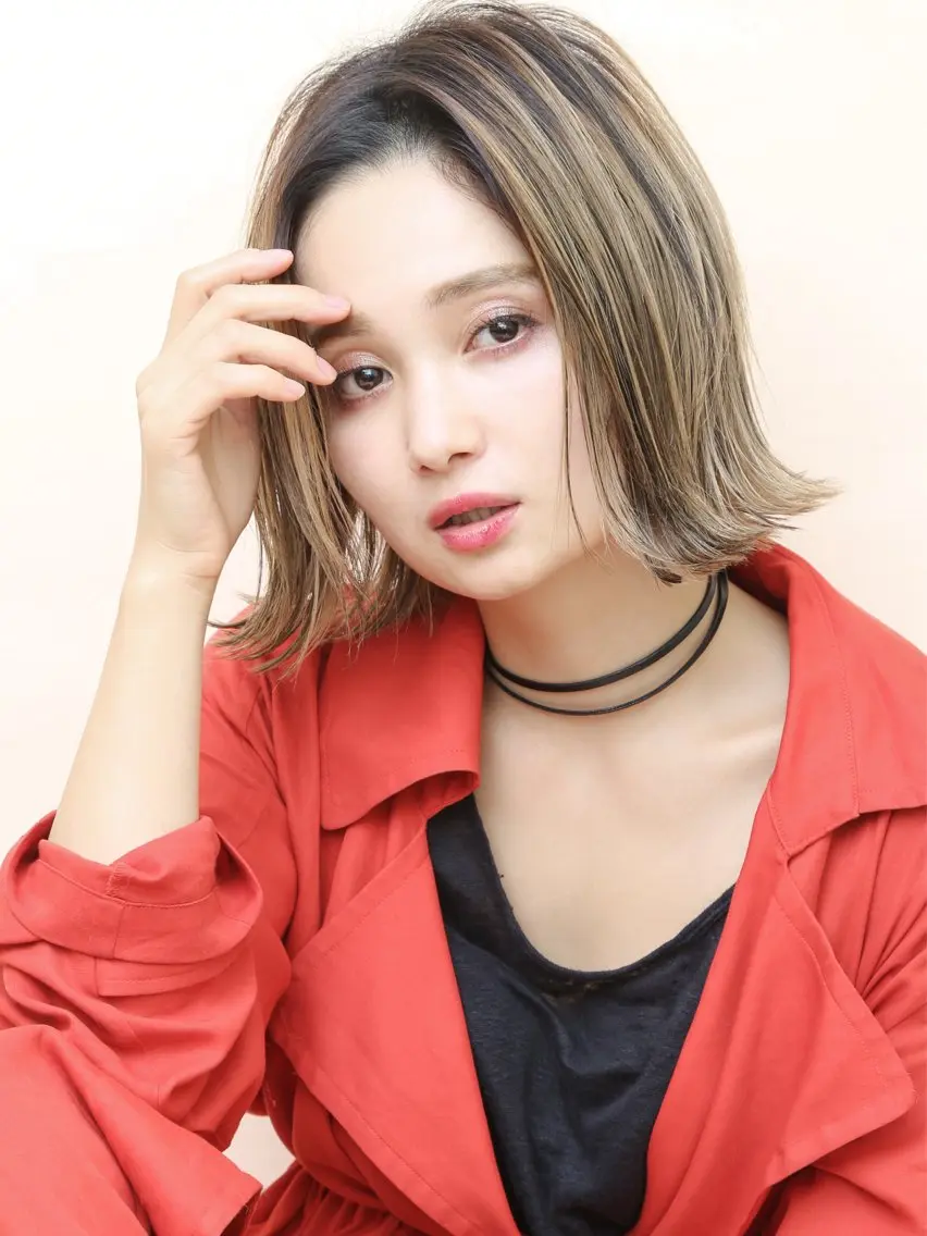 カット+ハイトーンカラー(ブリーチ1回)+トリートメントの写真