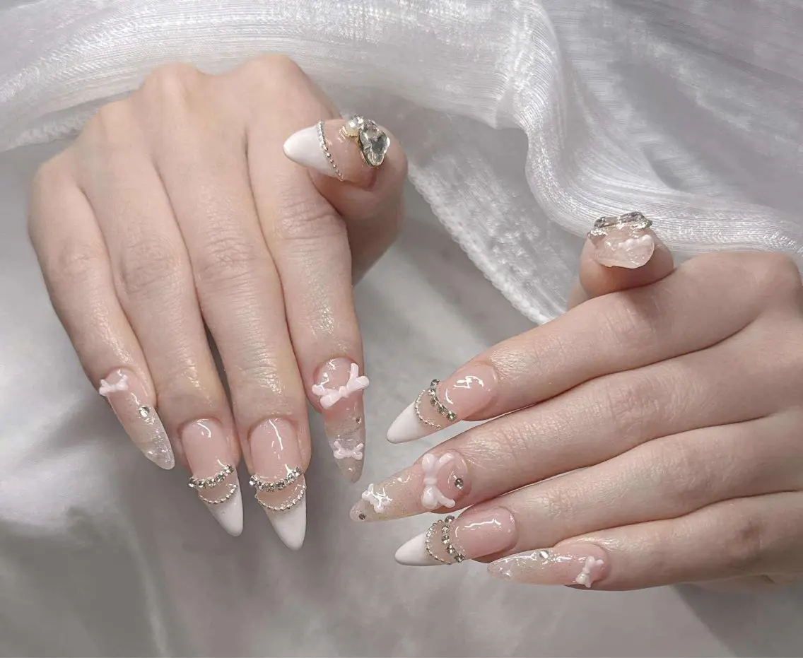 ネイル 長さ出し グラデーション 卒業式 キラキラネイル マグネットネイル ハンドネイル Lee Nailsのネイルデザイン