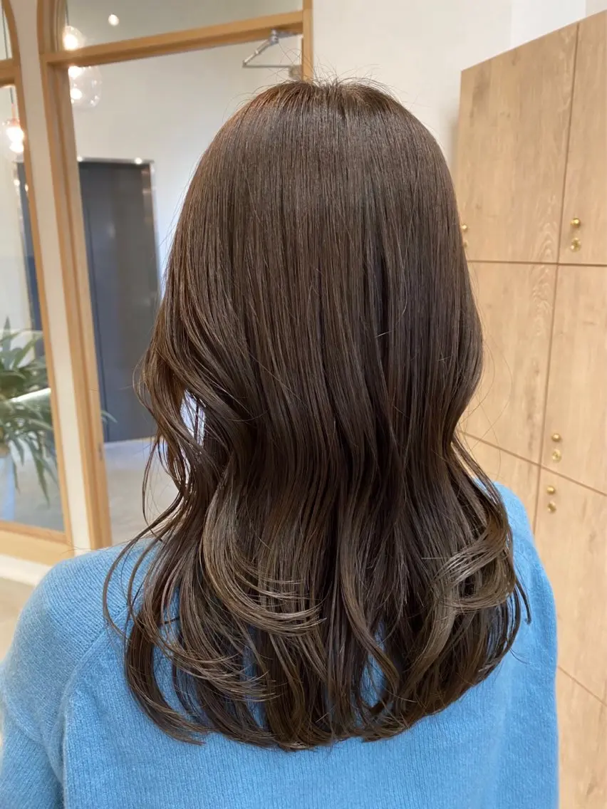 ロング レイヤーカット カット ヘアカラー トリートメント sanae /透明感カラーのヘアスタイル