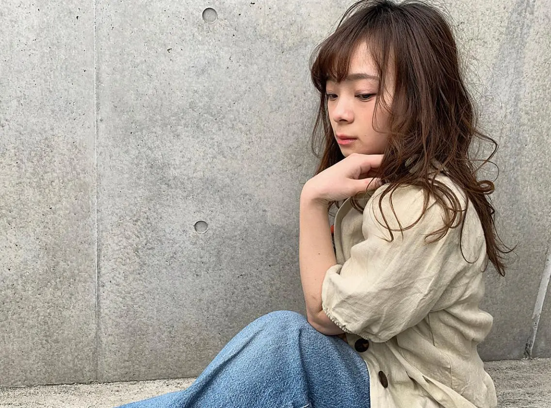 セミロング ITO YUKIのヘアスタイル