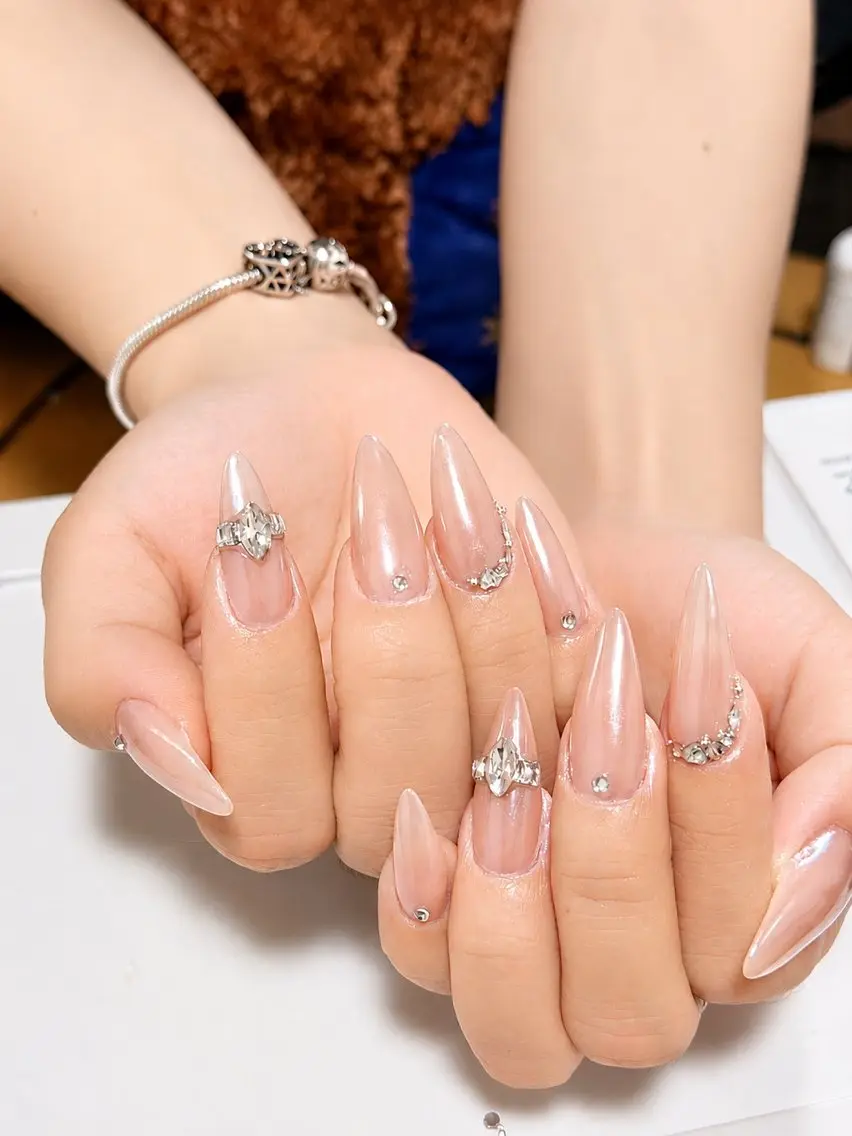 ネイル チークネイル 長さ出し フットネイル 韓国ネイル マグネットネイル ハンドネイル ハンドケア AN NAIL 高田馬場_HOAのネイルデザイン