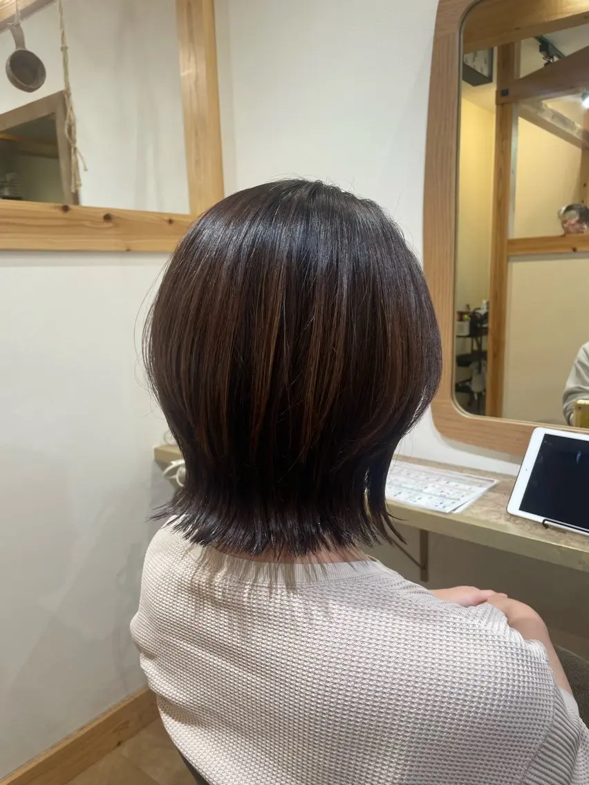 ミディアム カット ヘアカラー トリートメント 山口 里莉のヘアスタイル