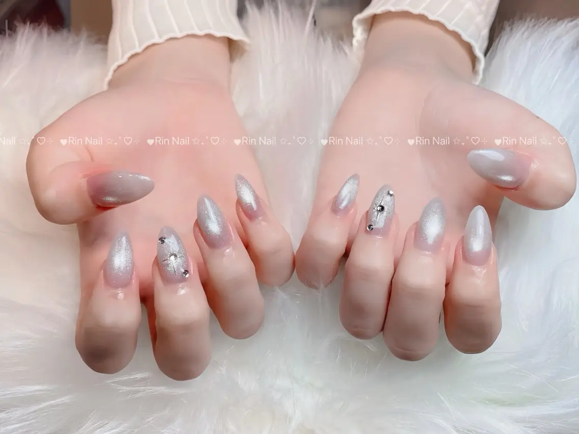 ネイル オーロラネイル ブルー フットネイル ジェルネイル 氷ネイル・うるうるネイル ハンドネイル Rin Nail 新大久保店のネイルデザイン