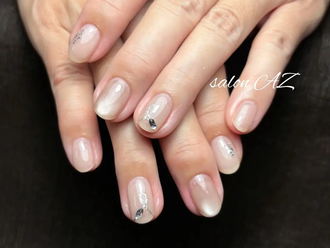 ネイル アートネイル 長さ出し フットネイル フレンチネイル ジェルネイル salon AZのネイルデザイン