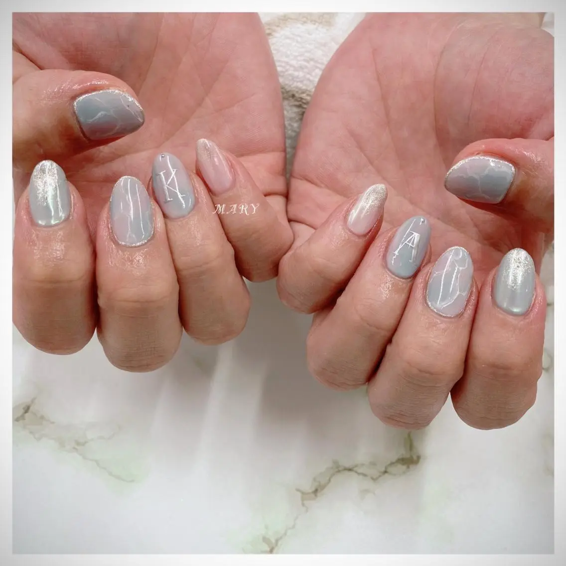 ネイル 水色 ニュアンスネイル ハンドネイル Mary nail .narumiのネイルデザイン
