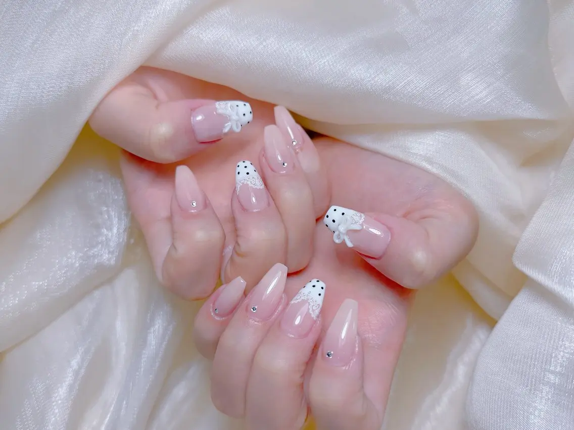 ネイル チークネイル 長さ出し フレンチネイル ジェルネイル 韓国ネイル ハンドネイル Lucky Nail Salonのネイルデザイン