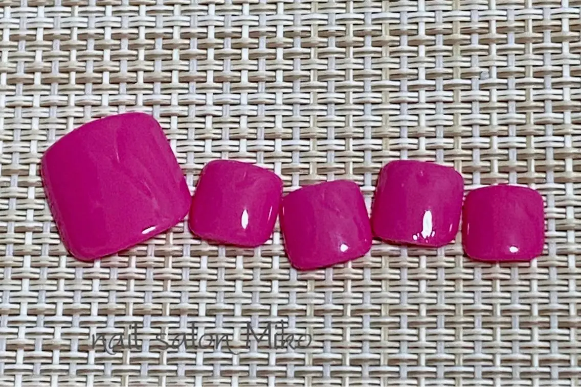 ネイル ワンカラーネイル フットネイル nail salon Mikoのネイルデザイン
