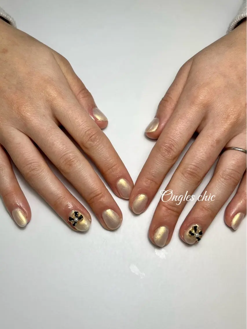 ネイル ハンドネイル ongles chicのネイルデザイン