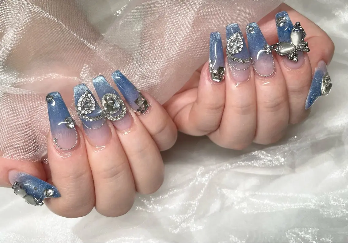 ネイル ハンドネイル Roi〈ロワ〉 Minakoのネイルデザイン