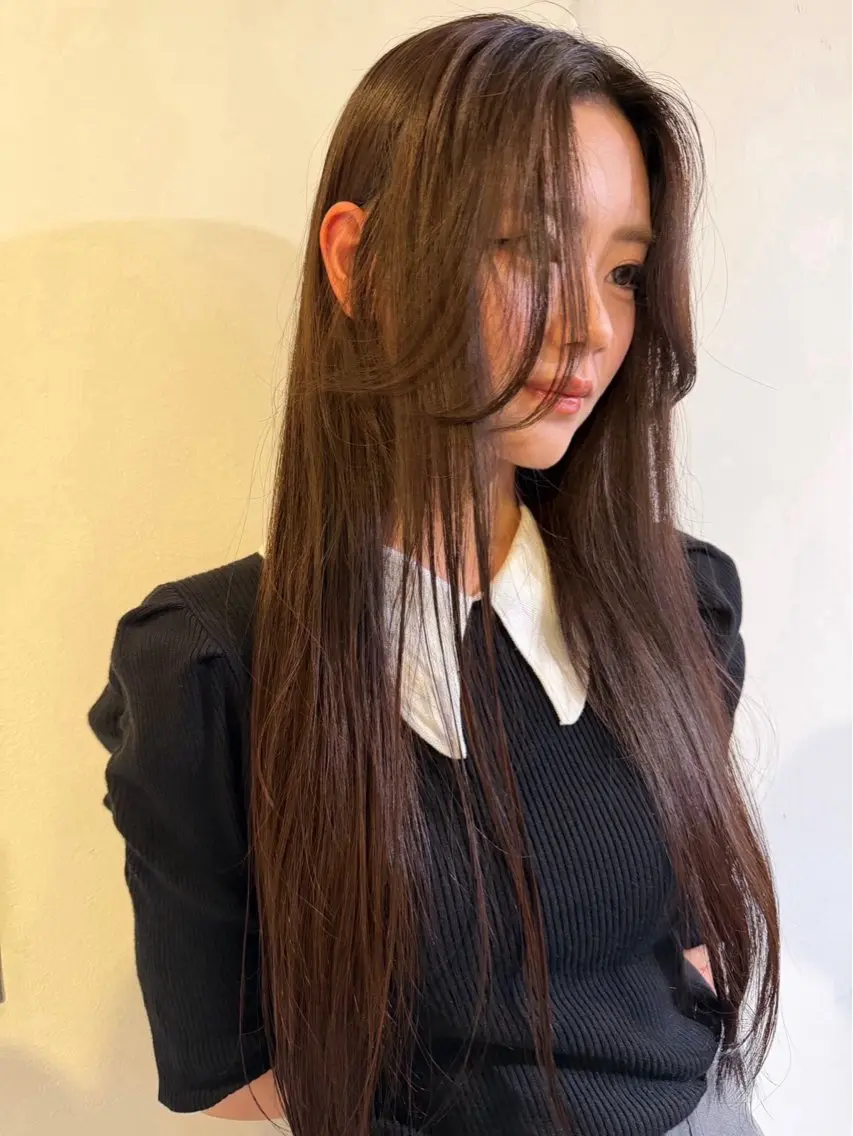 ロング カラー ブラウンカラー 透明感カラー ヘアカラー RIKO ワンカラー🫧のヘアスタイル