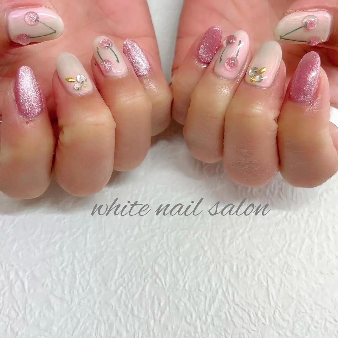 ネイル ジェルネイル ハードジェル ラメ(グリッター) 持ち込み ソフトジェル white nail salonのネイルデザイン