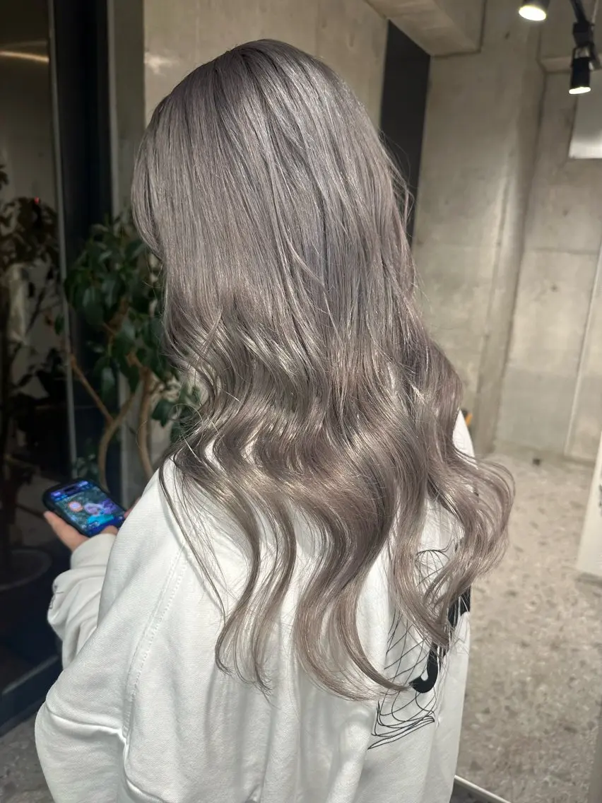 ミディアム ヘアカラー ︎🤎W color MIYU‎🤎のヘアスタイル