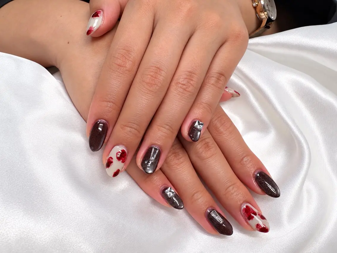 ネイル アートネイル ボルドー マグネットネイル VI NAILのネイルデザイン