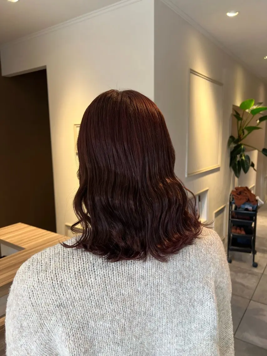 ミディアム カラー ブラウンカラー ピンクカラー ピンクブラウン 川越 輝梨奈のヘアスタイル