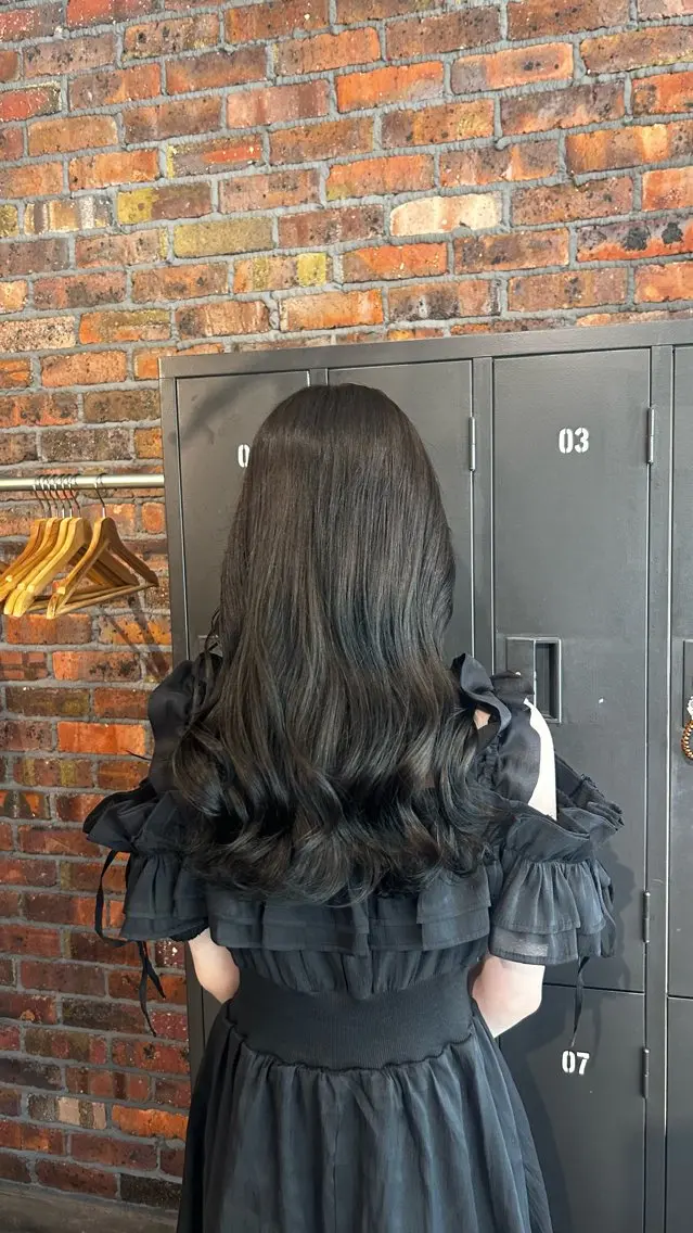 カラー the BRIDGE マナ🎀のヘアスタイル