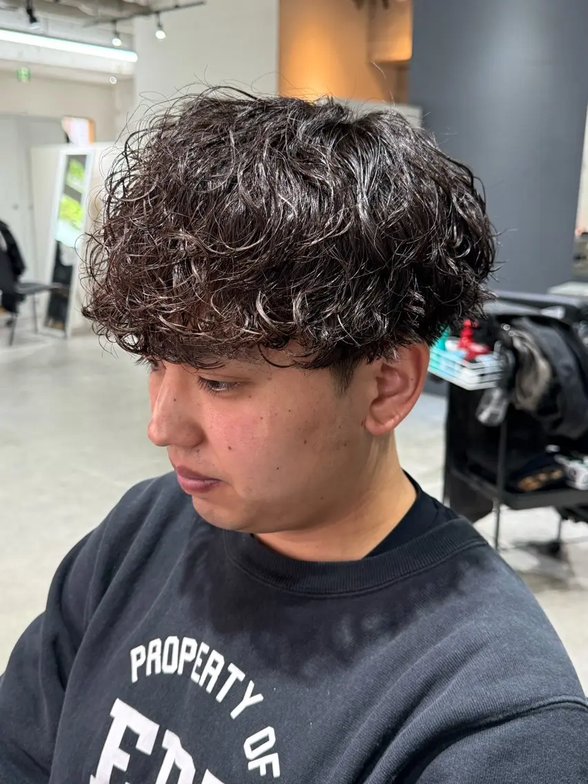 メンズ カット パーマ 布施メンズ特化美容師 秋山　涼のヘアスタイル